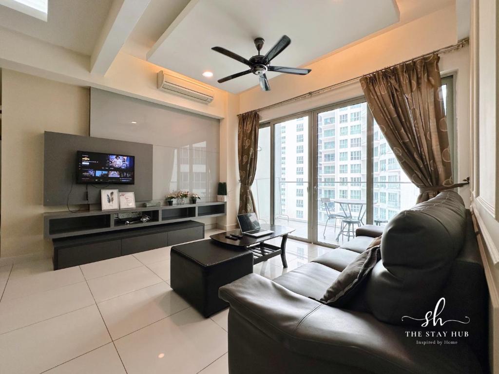 Regalia Residence The Sky Pool Suite - 三居室套房