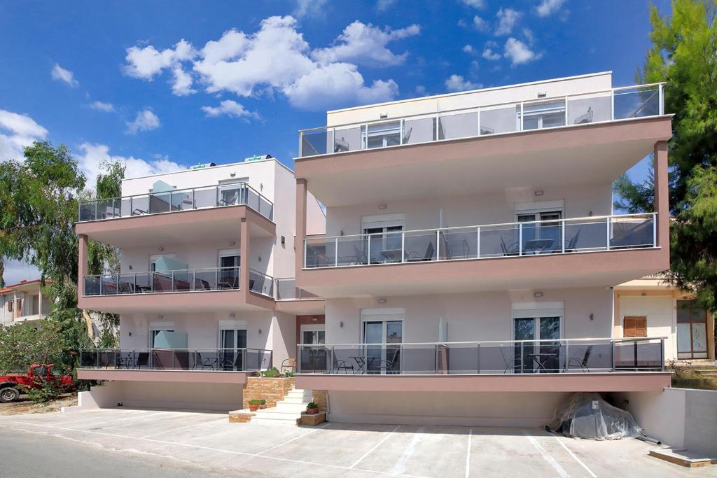 Gallery image of AR APARTMENTS in Nikiti