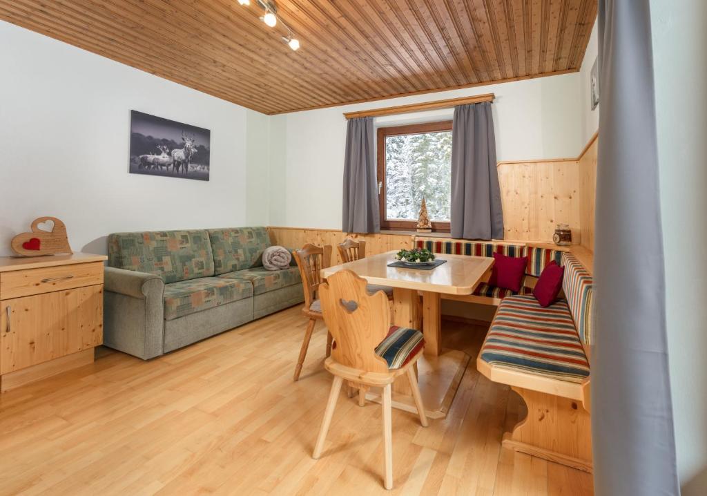 Posedenie v ubytovaní Winklhütte