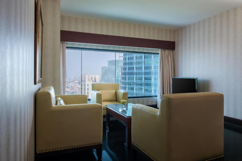Χώρος καθιστικού στο Manhattan Hotel Jakarta