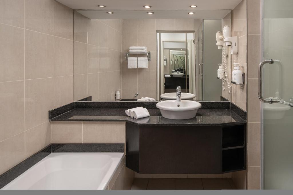 Holiday Inn - Johannesburg Sunnyside Park, an IHG Hotel - Chambre Premium Avec Deux Lits Doubles