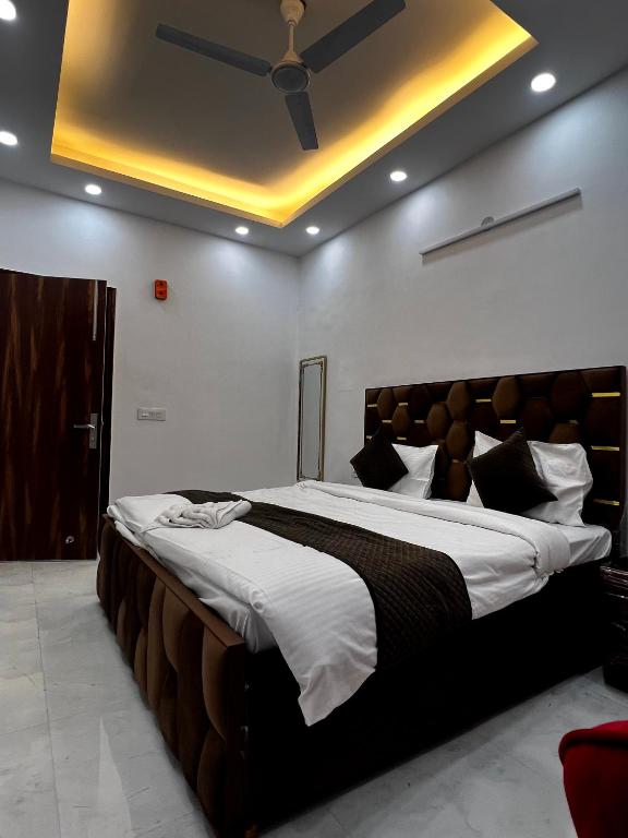 Postel nebo postele na pokoji v ubytování Hotel Trending Stay