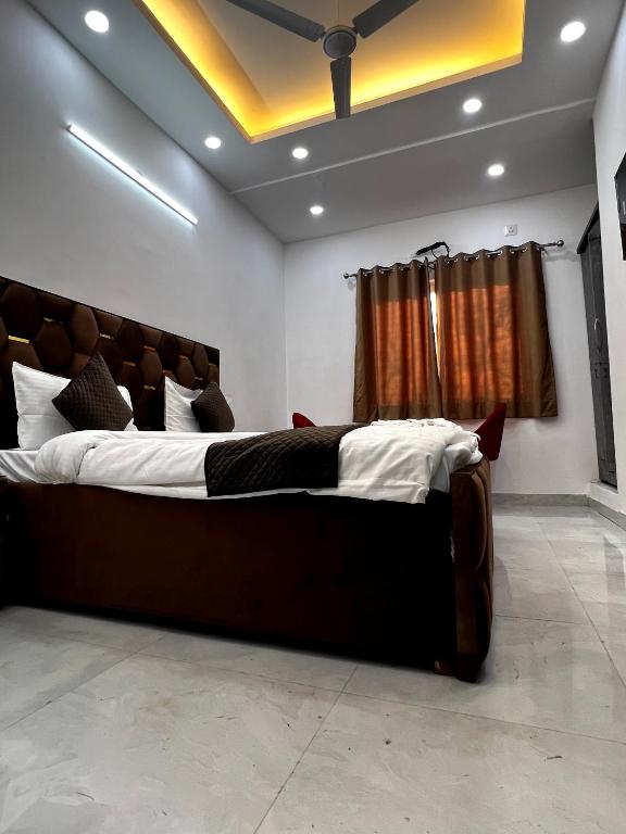 Postel nebo postele na pokoji v ubytování Hotel Trending Stay