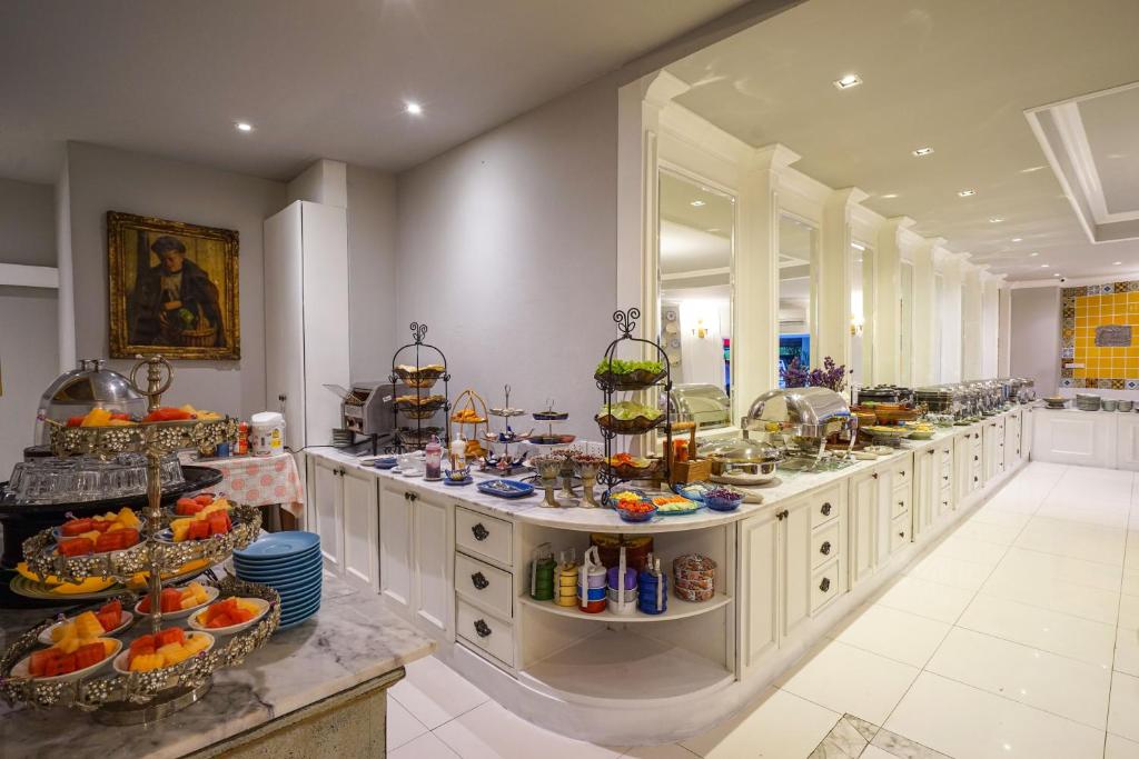 At Pingnakorn Nimman Hotel - Resim 3