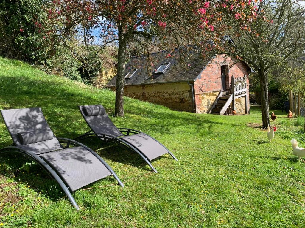 Zahrada ubytování Gîte "Le Refuge" Dans un Domaine de 7ha Au Calme