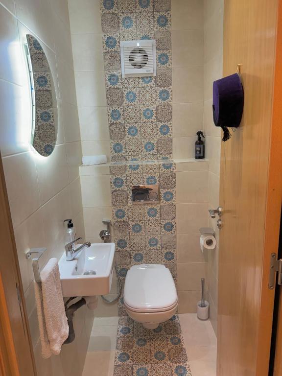 Koupelna v ubytování Le Majorelle Cozy Flat
