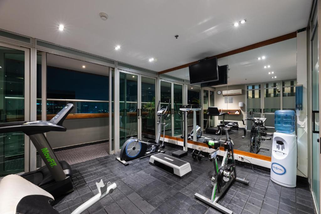 Fitness centrum a/nebo fitness zařízení v ubytování Hotel Holiday Inn Express & Suites Medellin by IHG