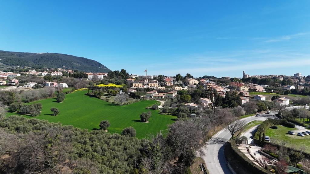 Naturlandskabet i nærheden af lejligheden