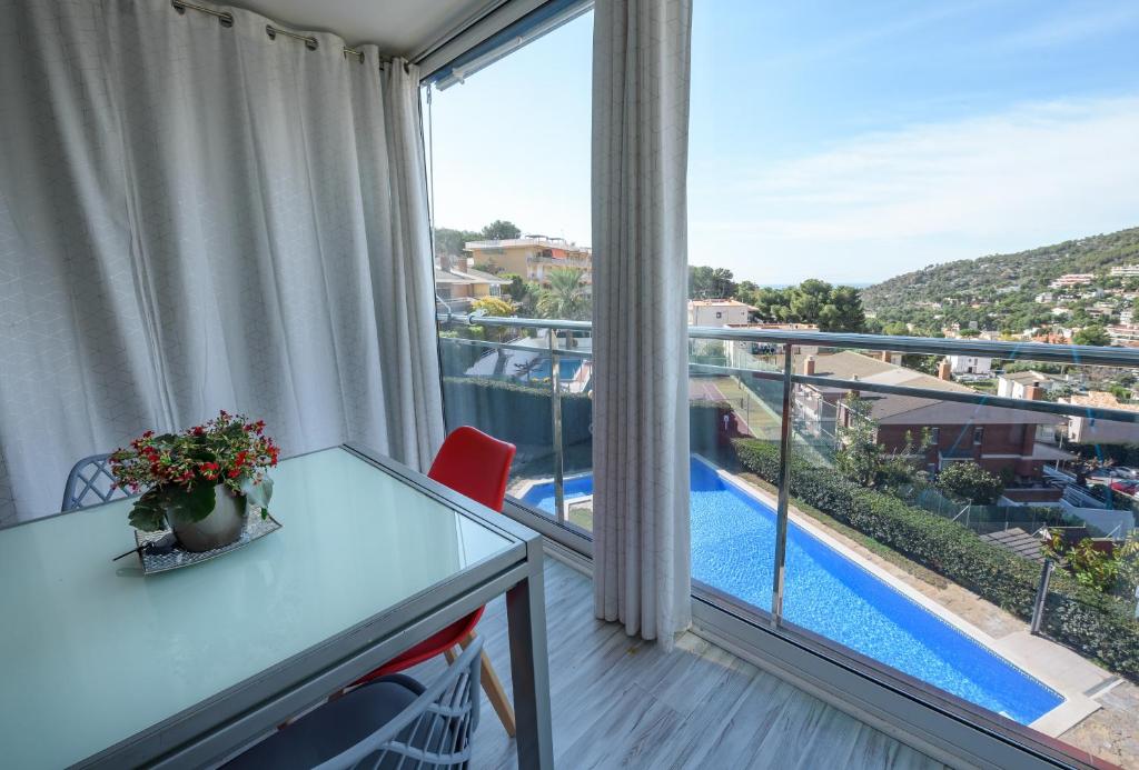 The swimming pool at or close to Apartamento Reisol