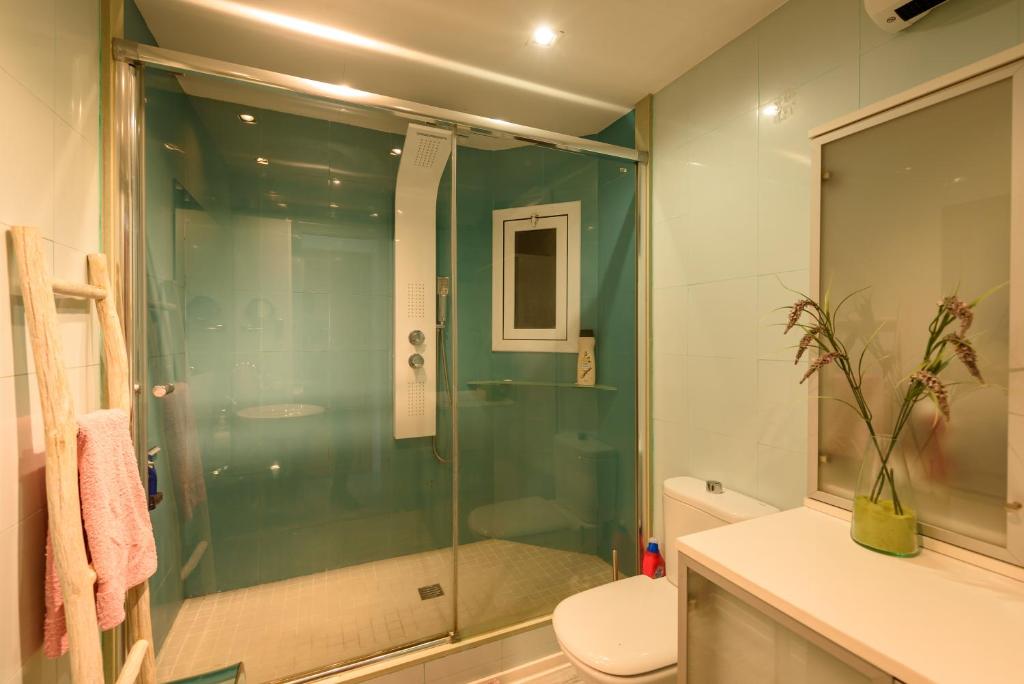 A bathroom at Apartamento Reisol