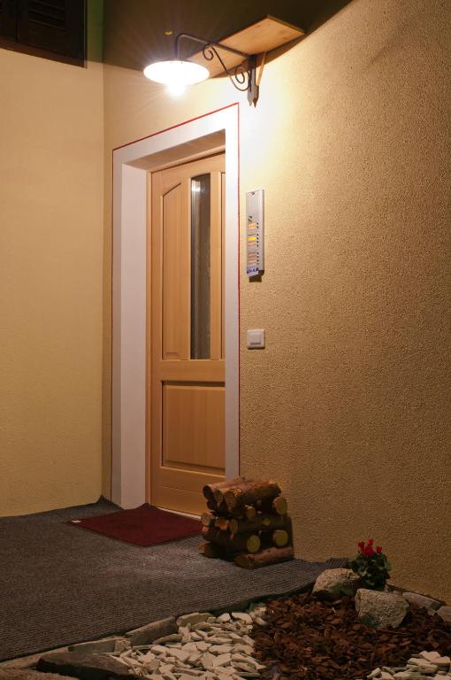 Fotografie z fotogalerie ubytování Appartamenti Sissi v destinaci Commezzadura