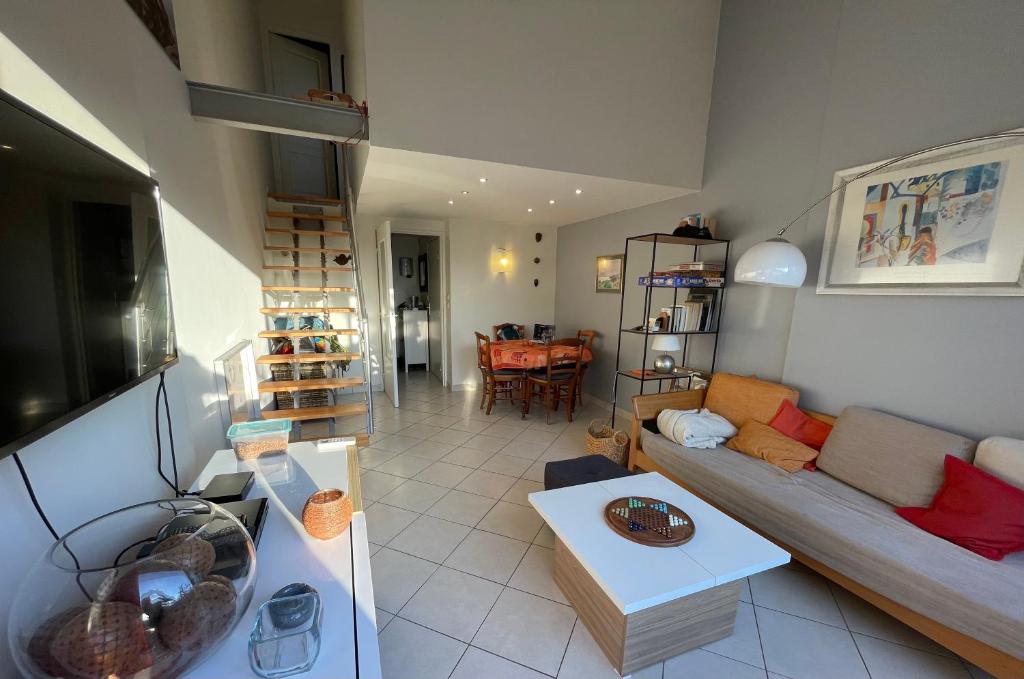 Et opholdsområde på Appartement T2 Duplex