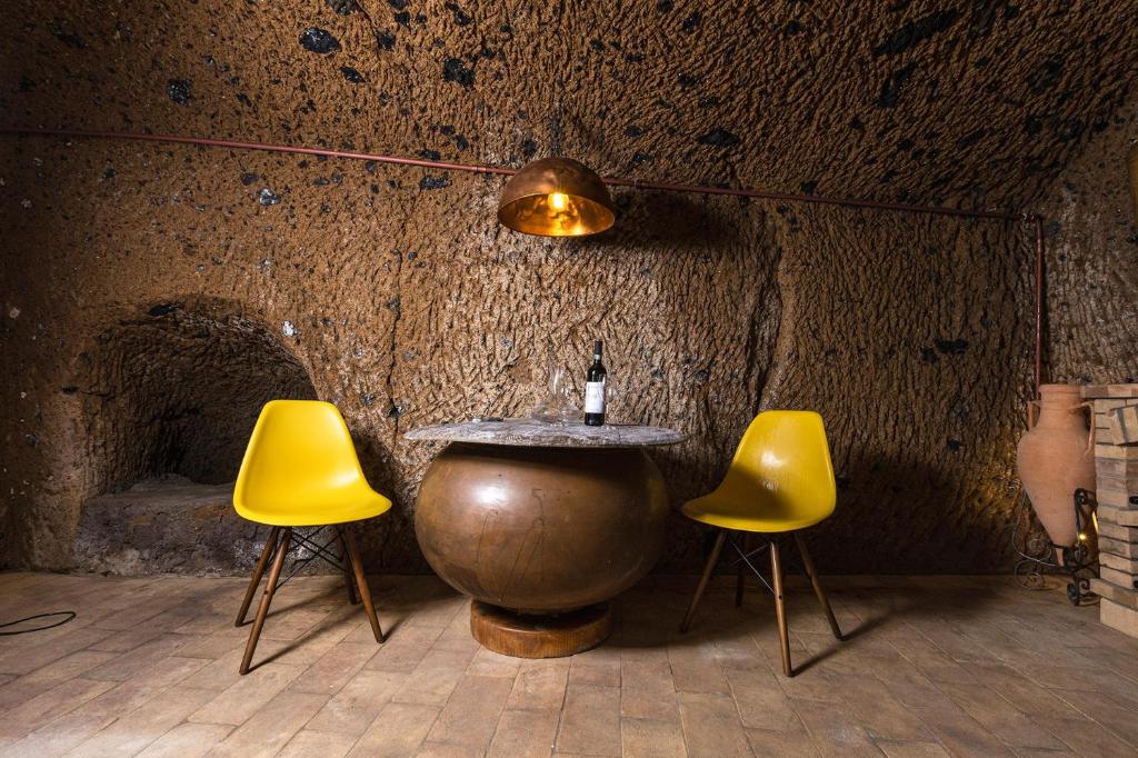A seating area at La Rocca - Palazzo Pallotti
