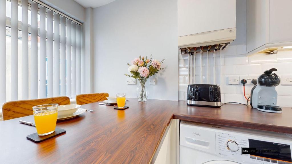 Cardiff City Centre cheap 1 bed flat, Cardiff Updated 2024 Prices