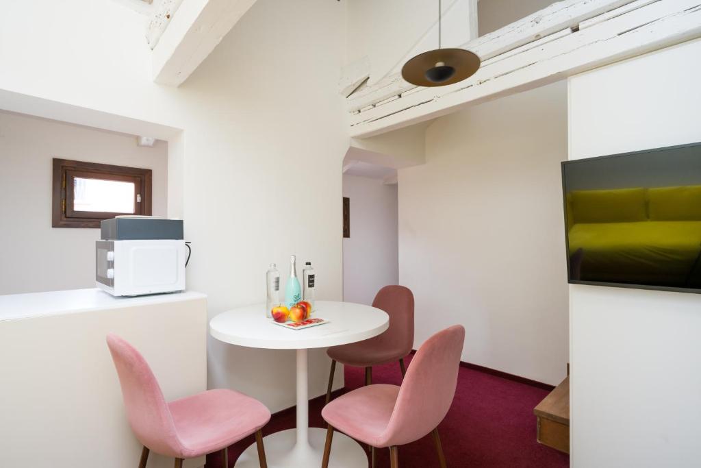 Palazzo Miracoli Apartments photo