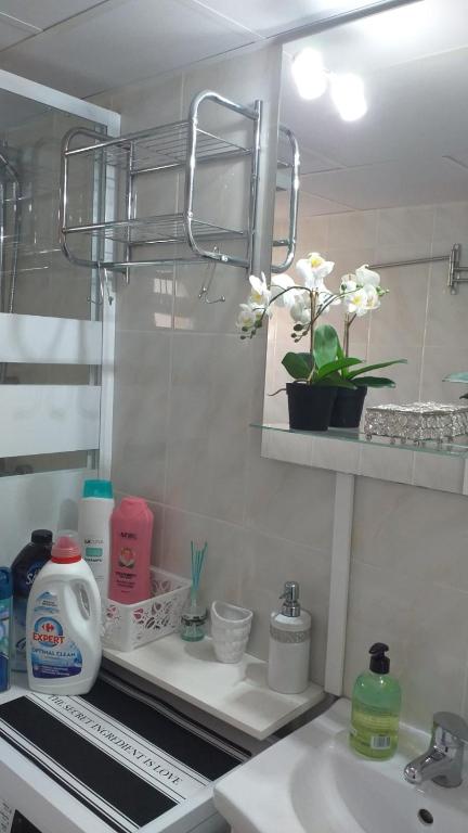 Zdjęcie z galerii obiektu Inlesa 5A Holiday apt with pool w mieście Benidorm