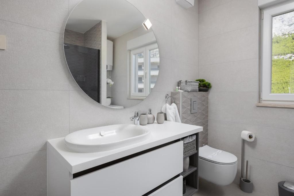 Kúpeľňa v ubytovaní Exclusive Penthouse Big Blue with private Jacuzzi