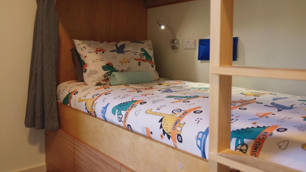 
Bed in 6-Bed Mixed Dormitory Room

