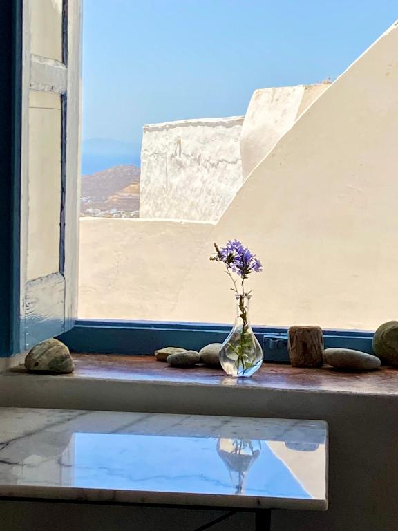 Foto dalla galleria di School House with Panoramic View a Serifos Chora