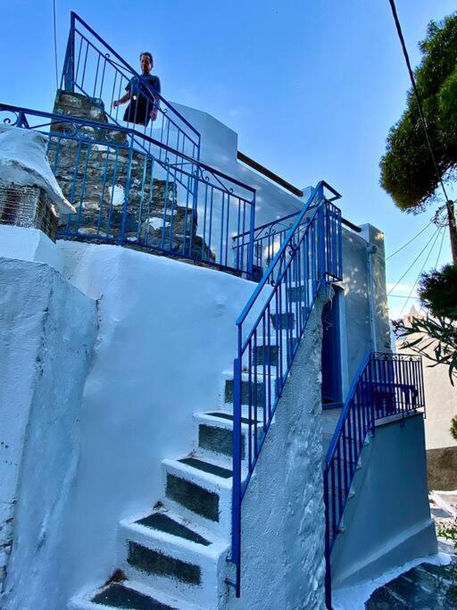 School House with Panoramic View durante l'inverno