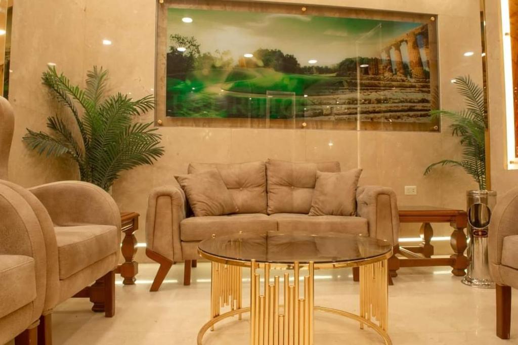 Posezení v ubytování Badr Hotel Assiut