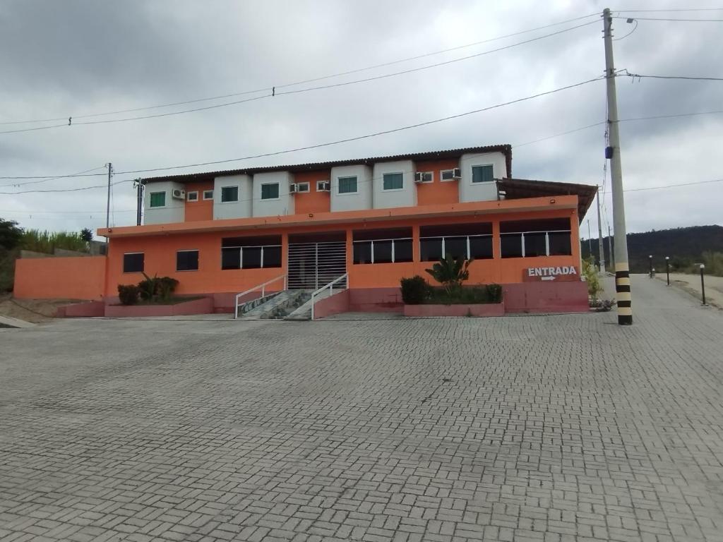 São João GrandeにあるPousada Flóridaのレンガ造りの建物
