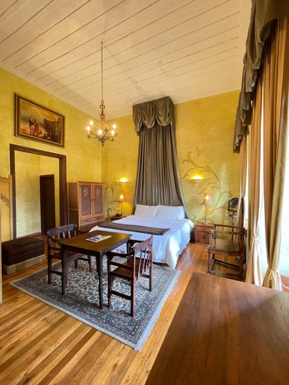 NASS Casa del Aguila - Superior King Room
