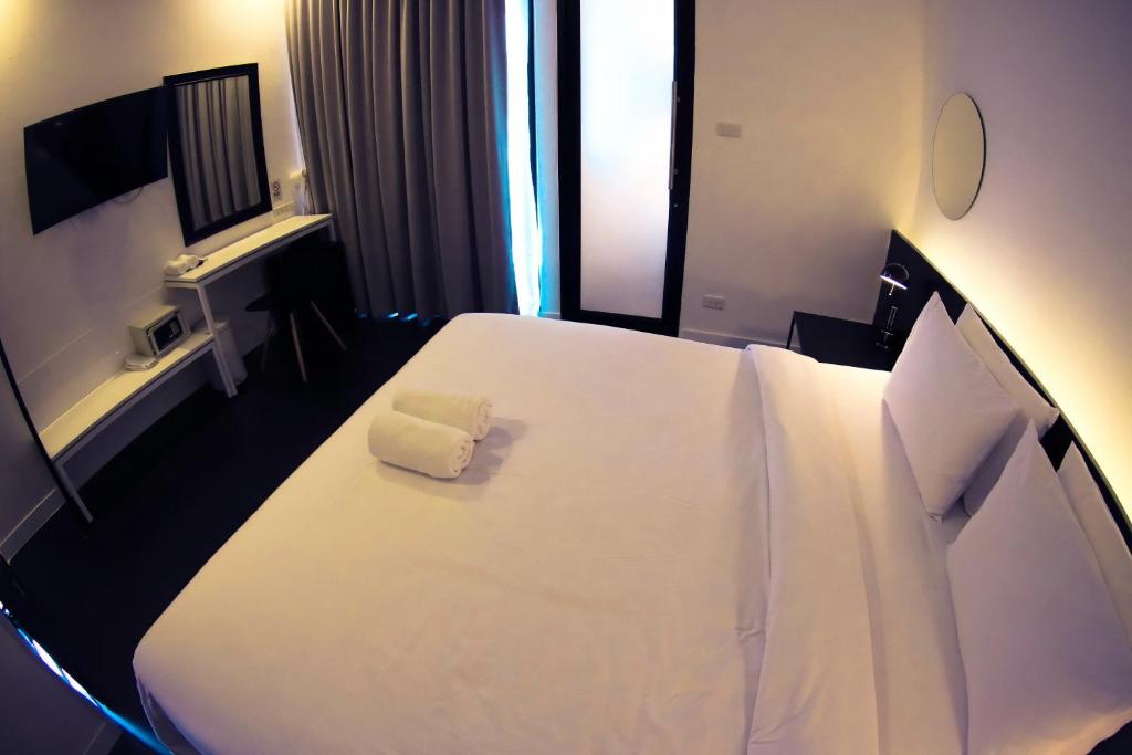 BED Phrasingh-Adults Only - 7