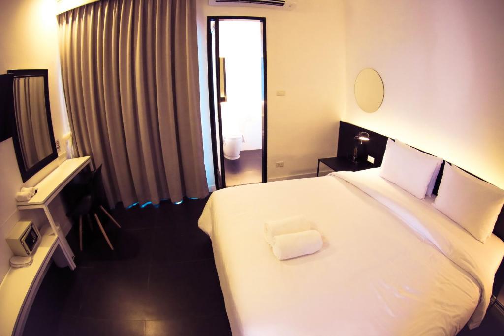 BED Phrasingh-Adults Only - 1