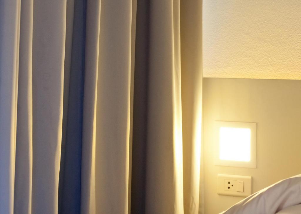 BED Phrasingh-Adults Only - 11