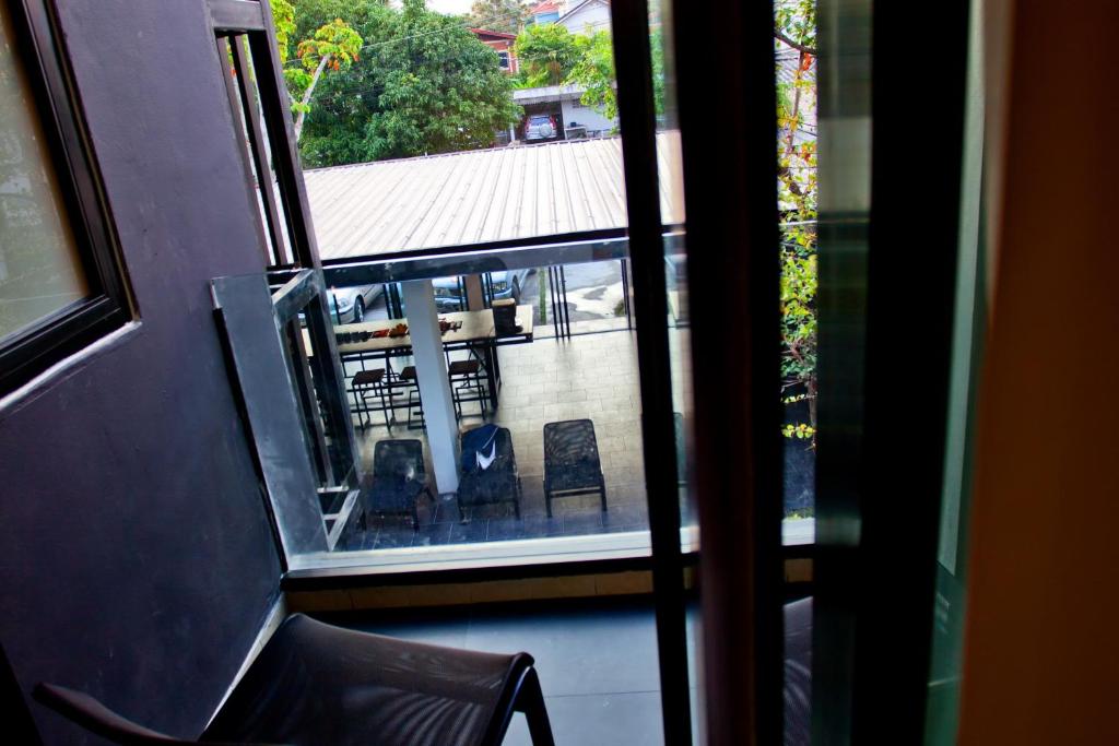 BED Phrasingh-Adults Only - 10