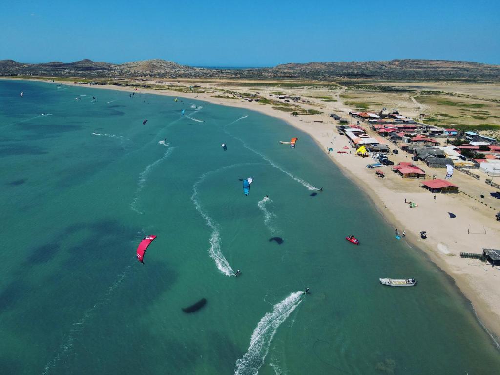 Posada Pujuru Cabo de la vela Zona de kite surfing, Cabo de la Vela ...
