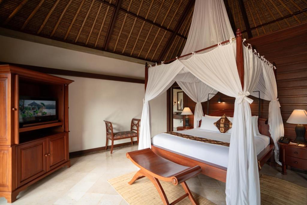 TOP 10 Mejores Hoteles de Lujo en Ubud, Bali 542095234