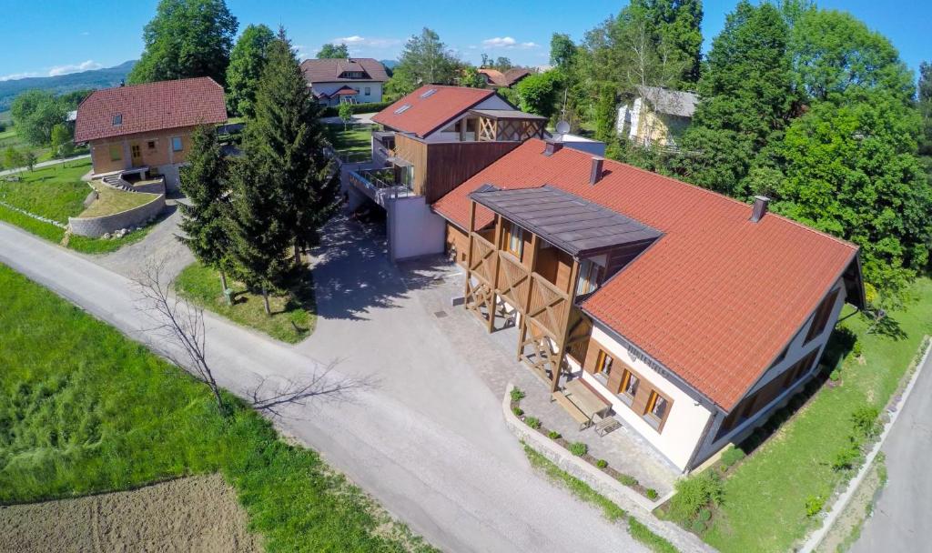 Apartments Maleric with Indoor Pool and Wellness - Housity