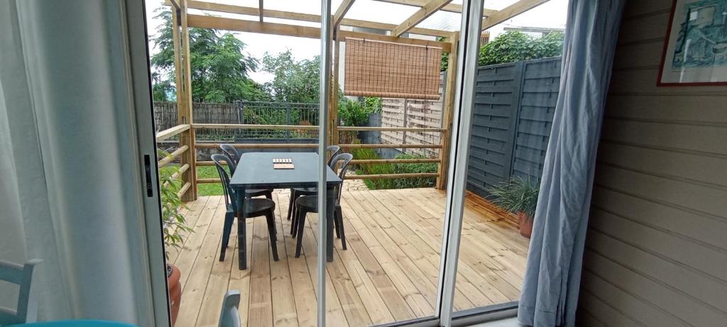 Balkón nebo terasa v ubytování Ti Bamboo
