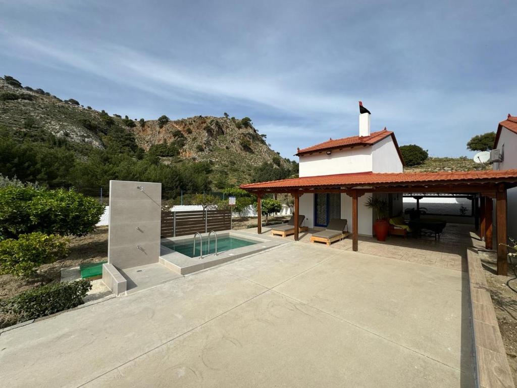 Πισίνα στο ή κοντά στο Aleyna house Lindos area