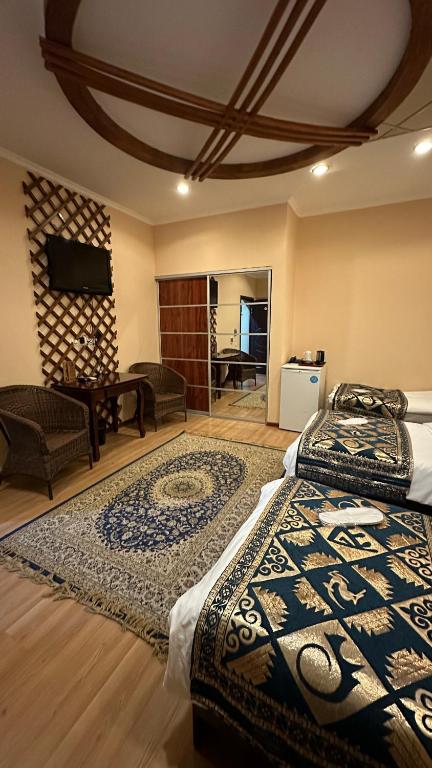 Tian-Shan Hotel - Standard Triple Room