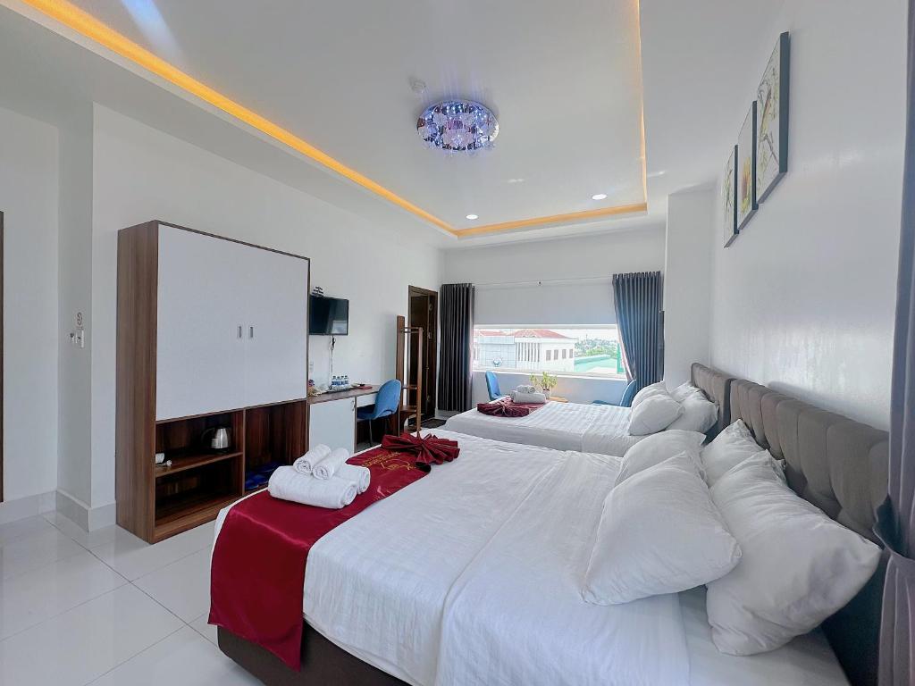 Apple Hotel - Deluxe Family Room