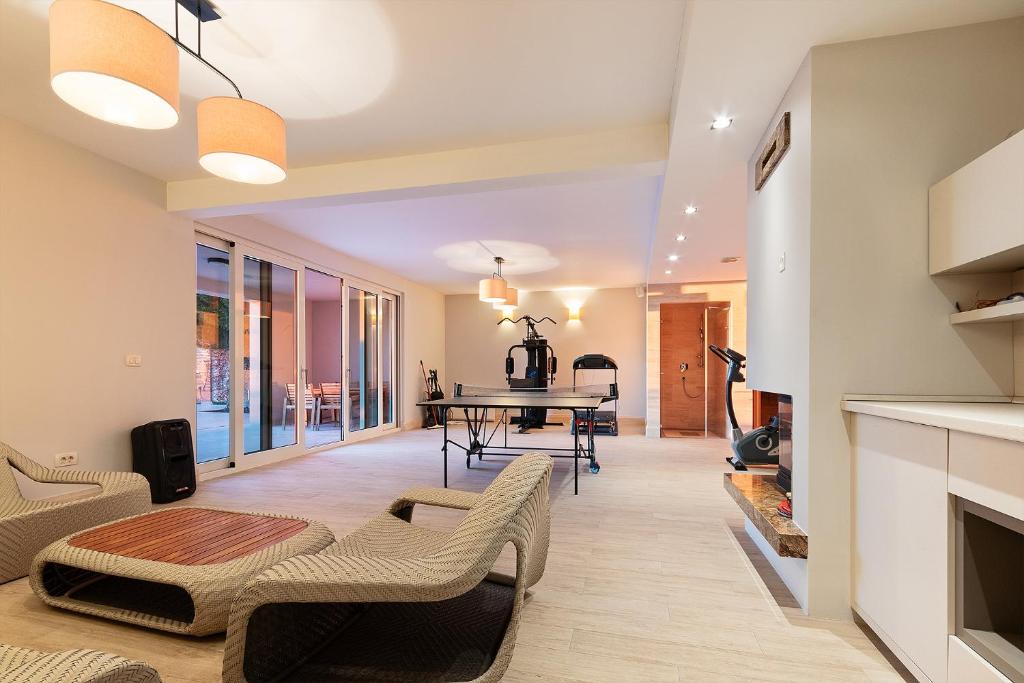 Living area with designer furnishings