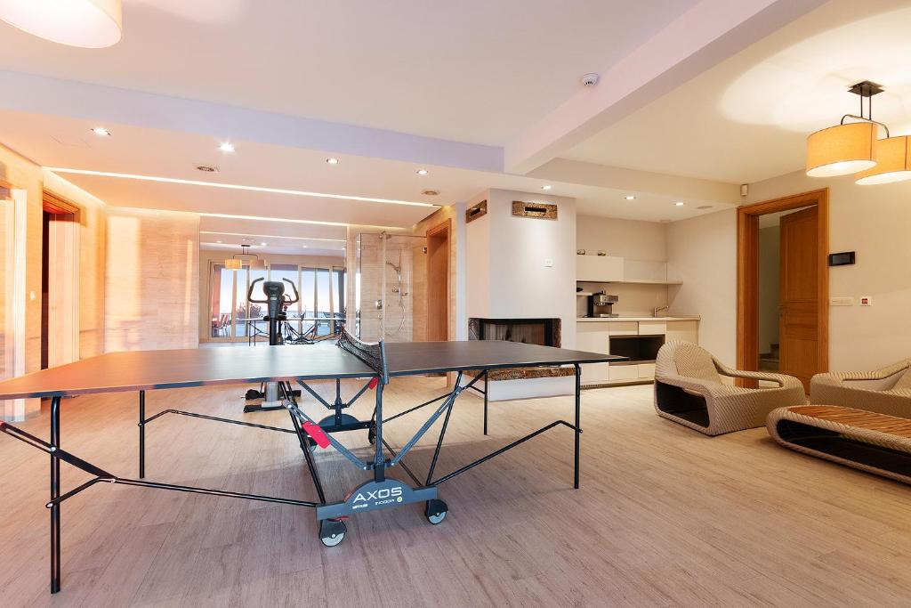 Kitchen and dining space