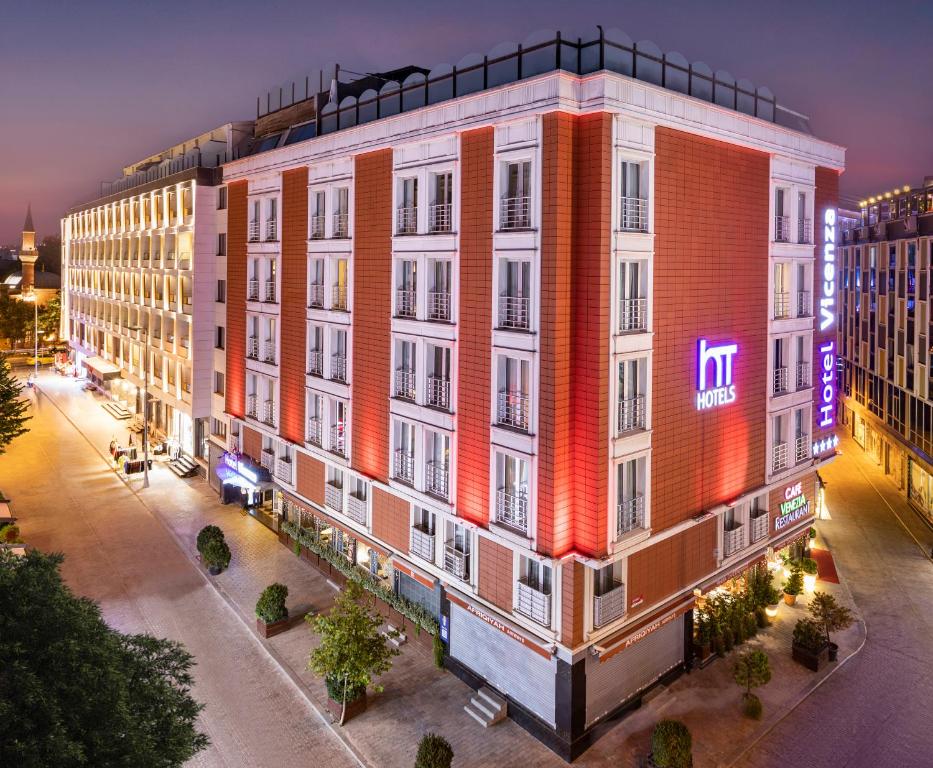 The building in which a szállodákat is located