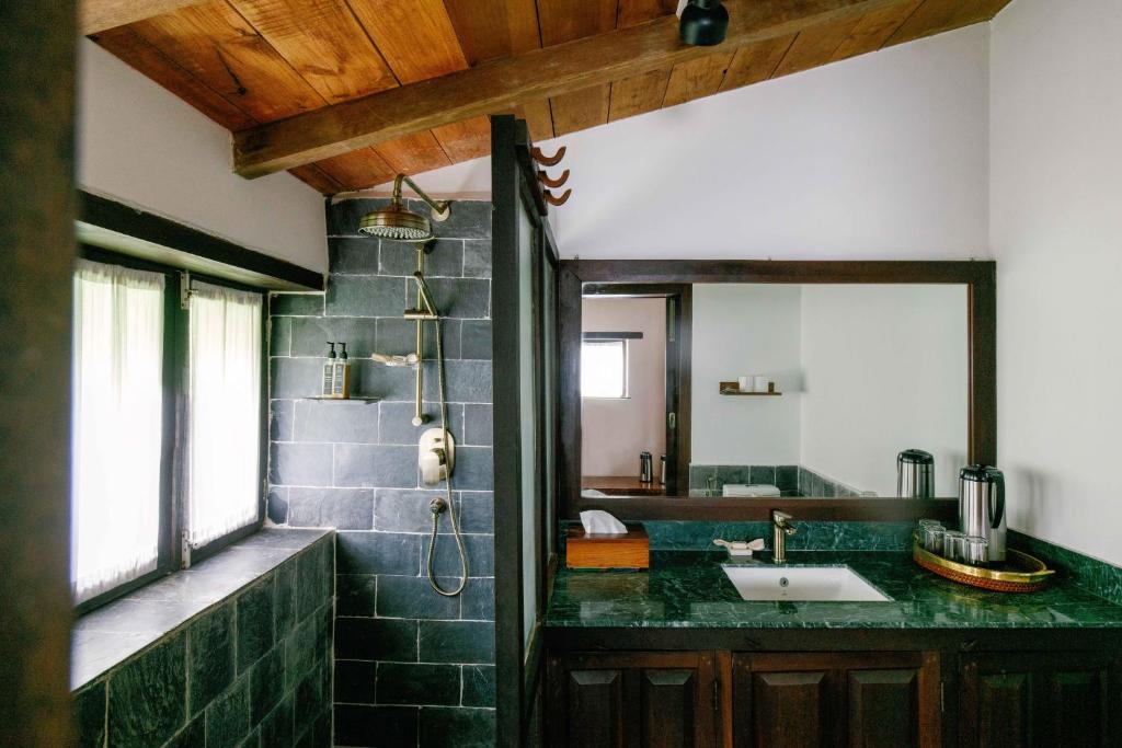 Fotografie z fotogalerie ubytování Tiger Mountain Pokhara Lodge v destinaci Pókhara