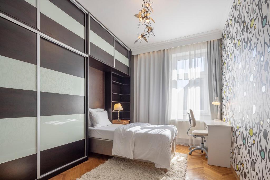 Postel nebo postele na pokoji v ubytování Pytloun Villa Liberec