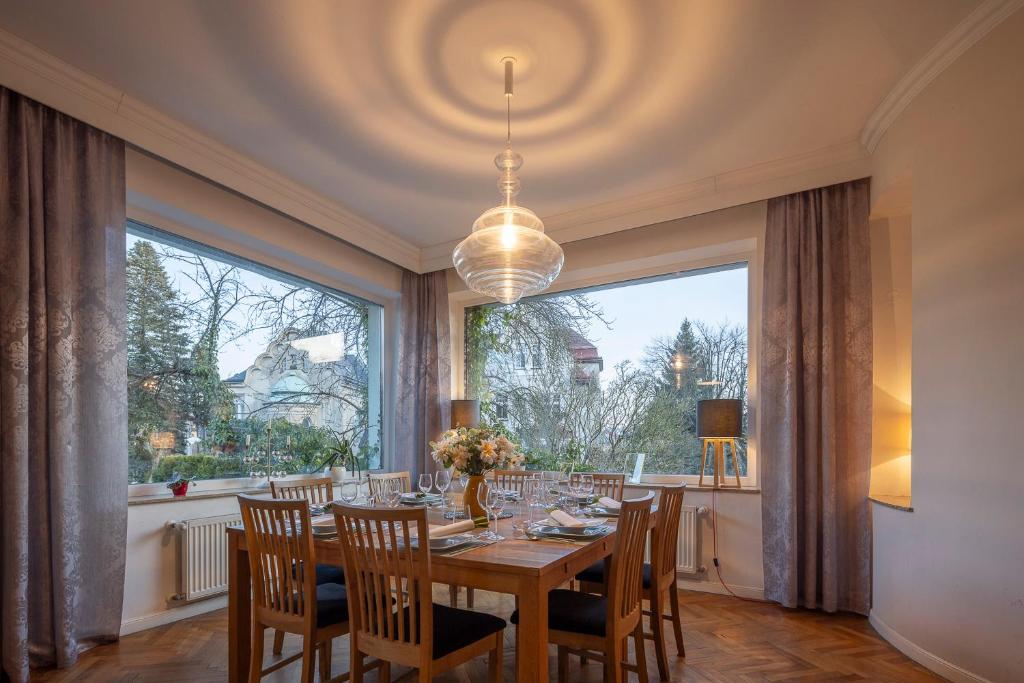 Fotografie z fotogalerie ubytování Pytloun Villa Liberec v destinaci Liberec