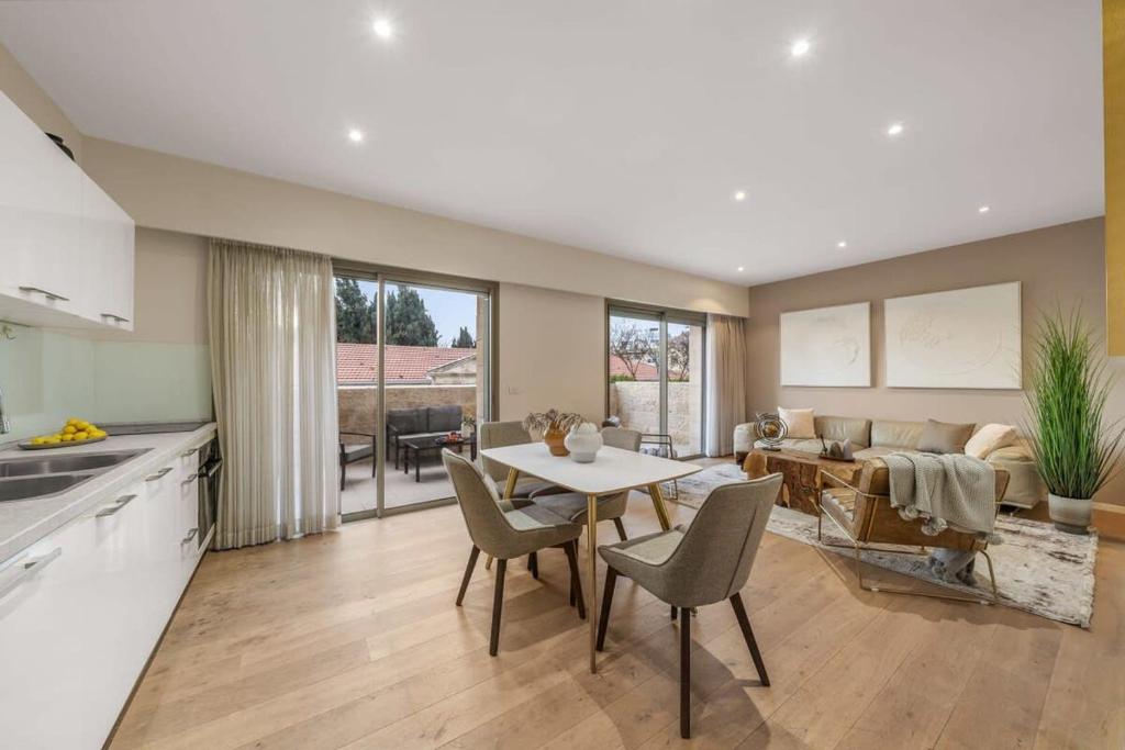 Haneviim Court ApartHotels In City Center With Balcony Parking Haneviim Court ApartHotels In City Center With Balcony Parking