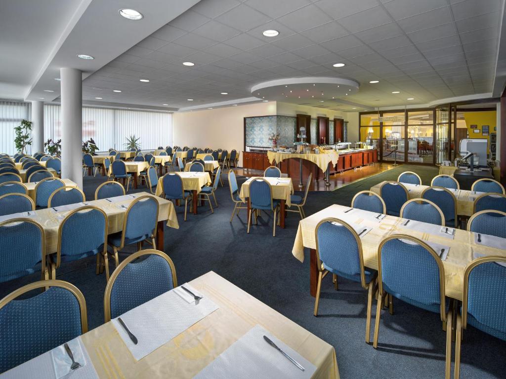Restaurace v ubytování Hotel Cernigov