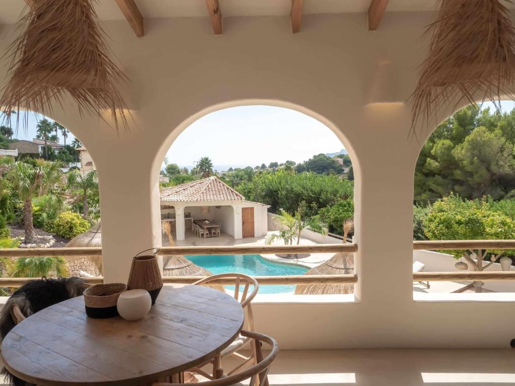 Bazén v ubytovaní CostaBlancaDreams Casa Capritxu in Benissa alebo v jeho blízkosti