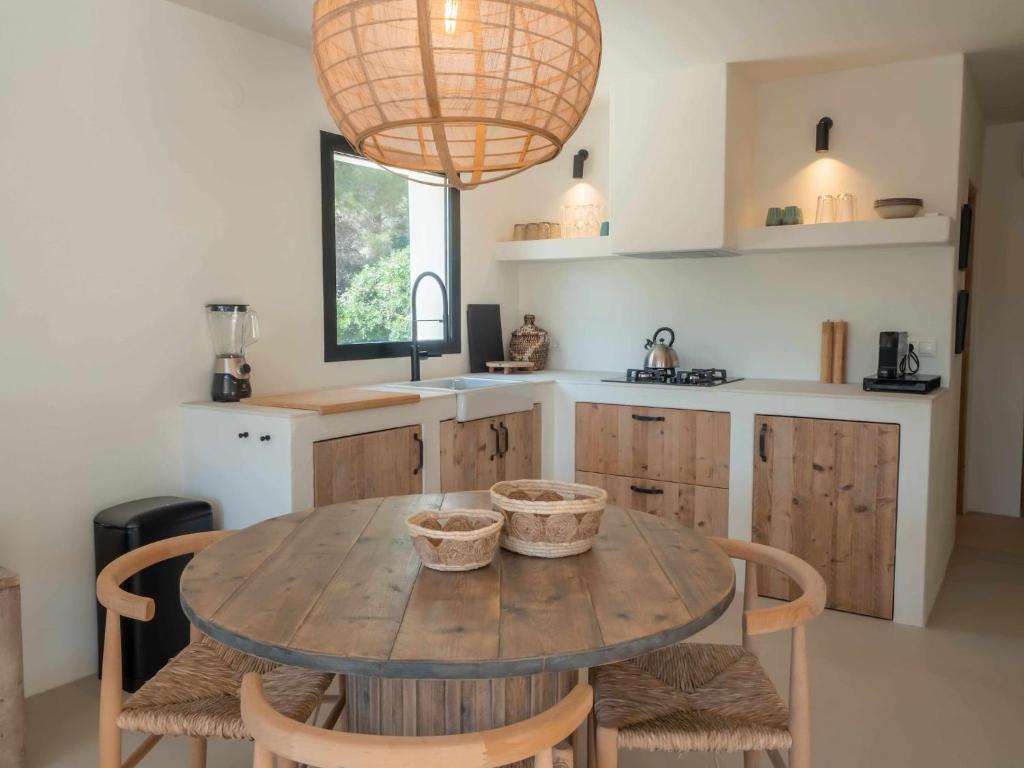Kuchyňa alebo kuchynka v ubytovaní CostaBlancaDreams Casa Capritxu in Benissa