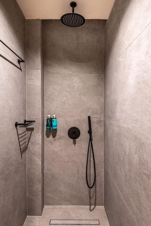 Koupelna v ubytování Evanik Chic Hotel