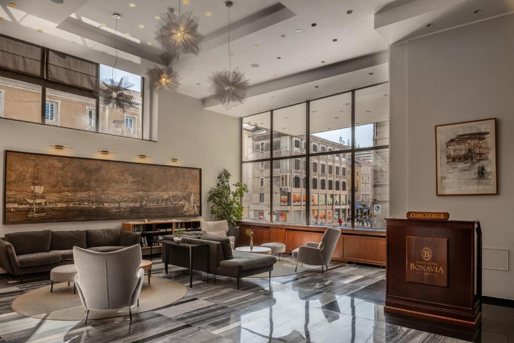 Posezení v ubytování Grand Hotel Bonavia
